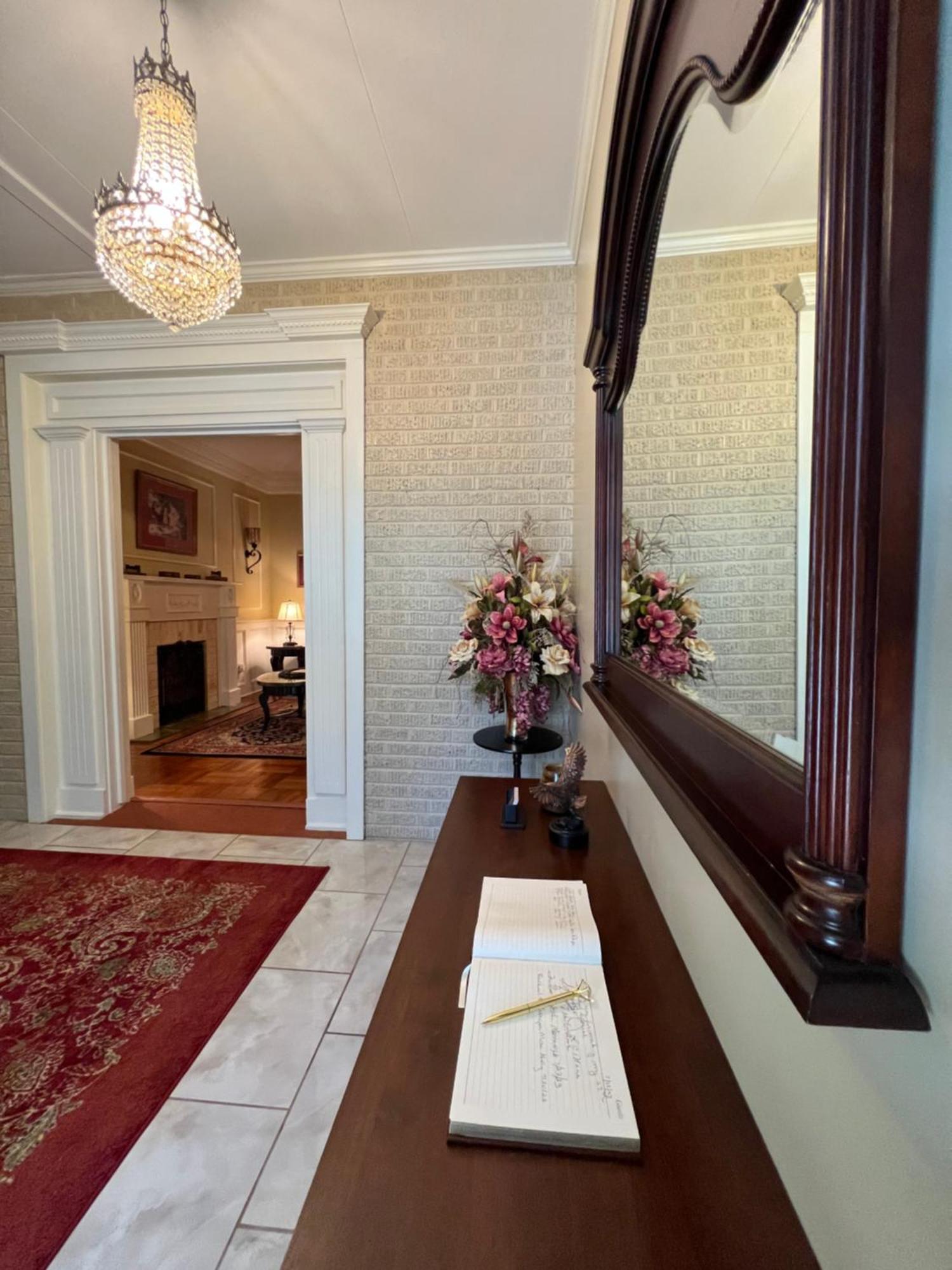 Отель Opus House Historic Натчиточес Экстерьер фото